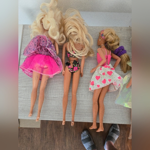 Vintage Barbie Dolls Mattel Bundle Lot Of 5  With Outfits 90s Collectibles Toys - Picture 9 of 10